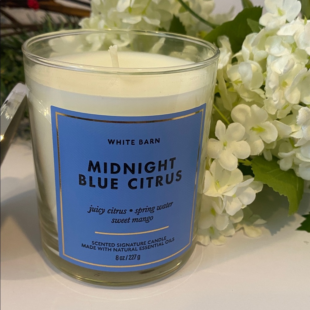 Bath & Body Works White Barn “Midnight Blue Citrus” Single Wick Signature Candle